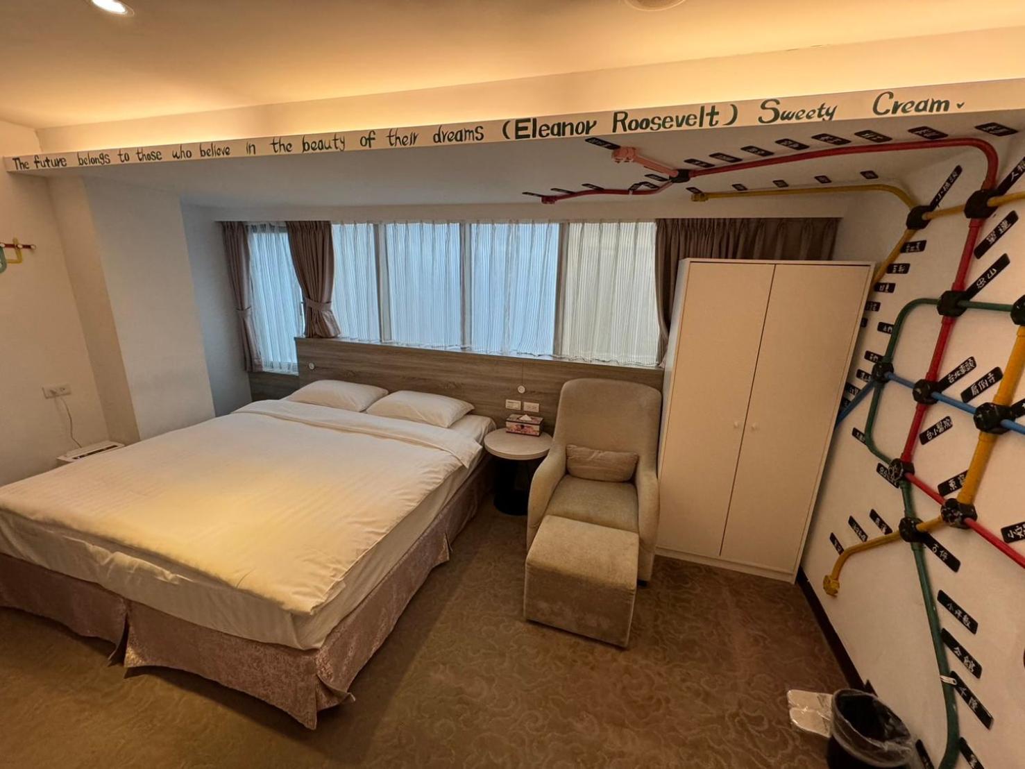 Rf Hotel  Linsen Taipei Extérieur photo