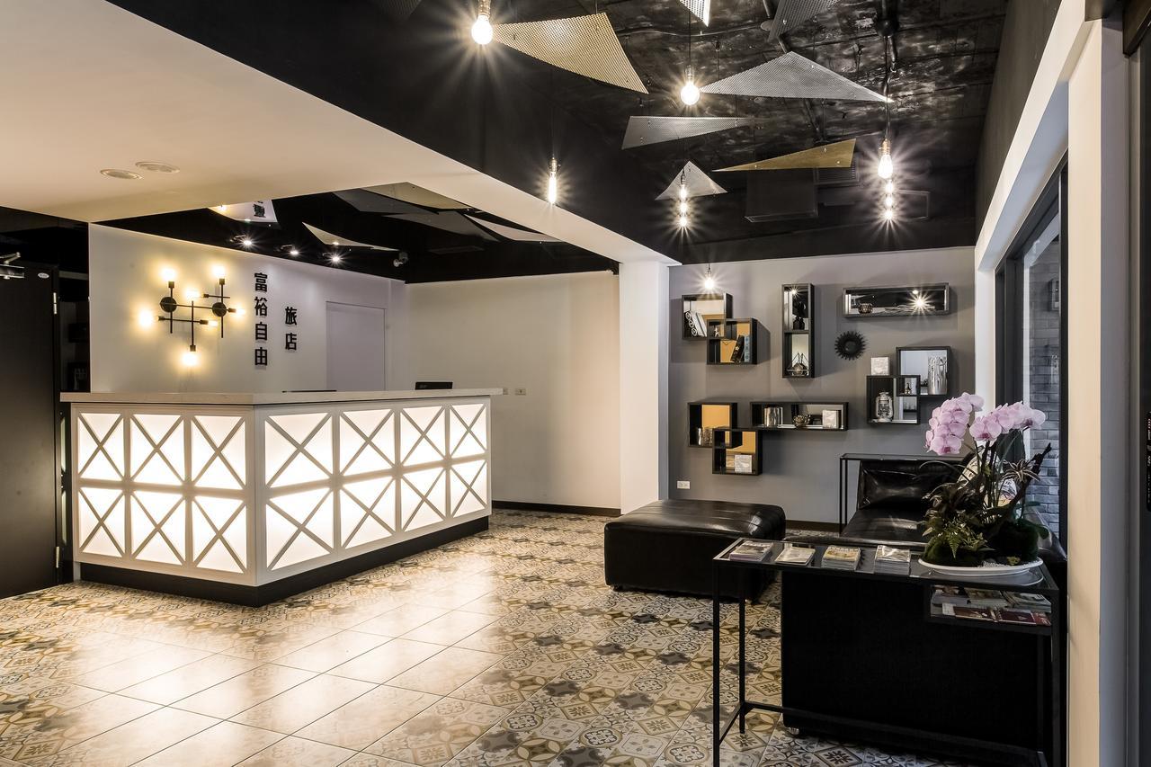 Rf Hotel  Linsen Taipei Extérieur photo